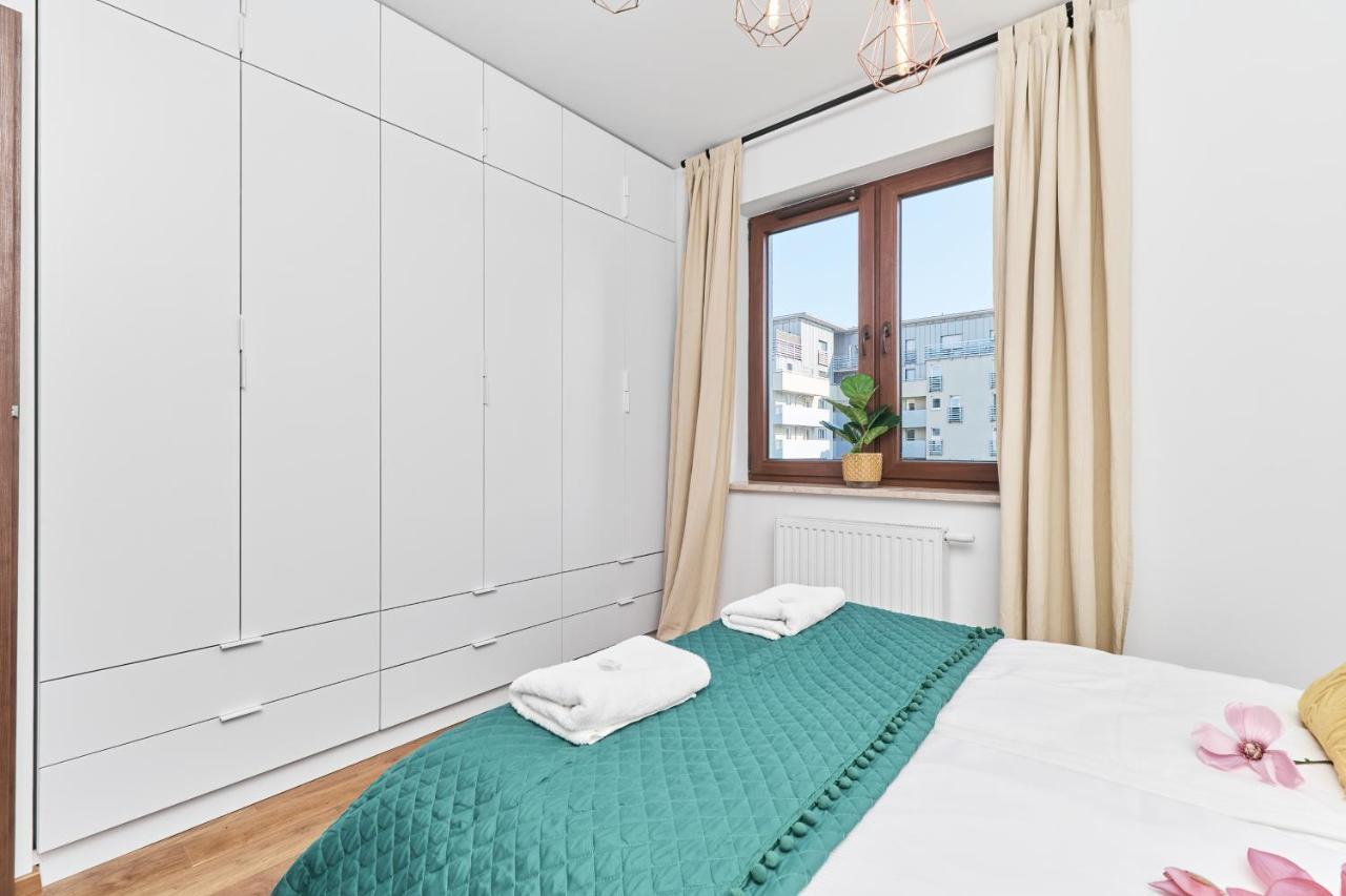 Nowa Teczowa Apartments Promenada Staromiejska By Noclegi Renters Wrocław Kültér fotó