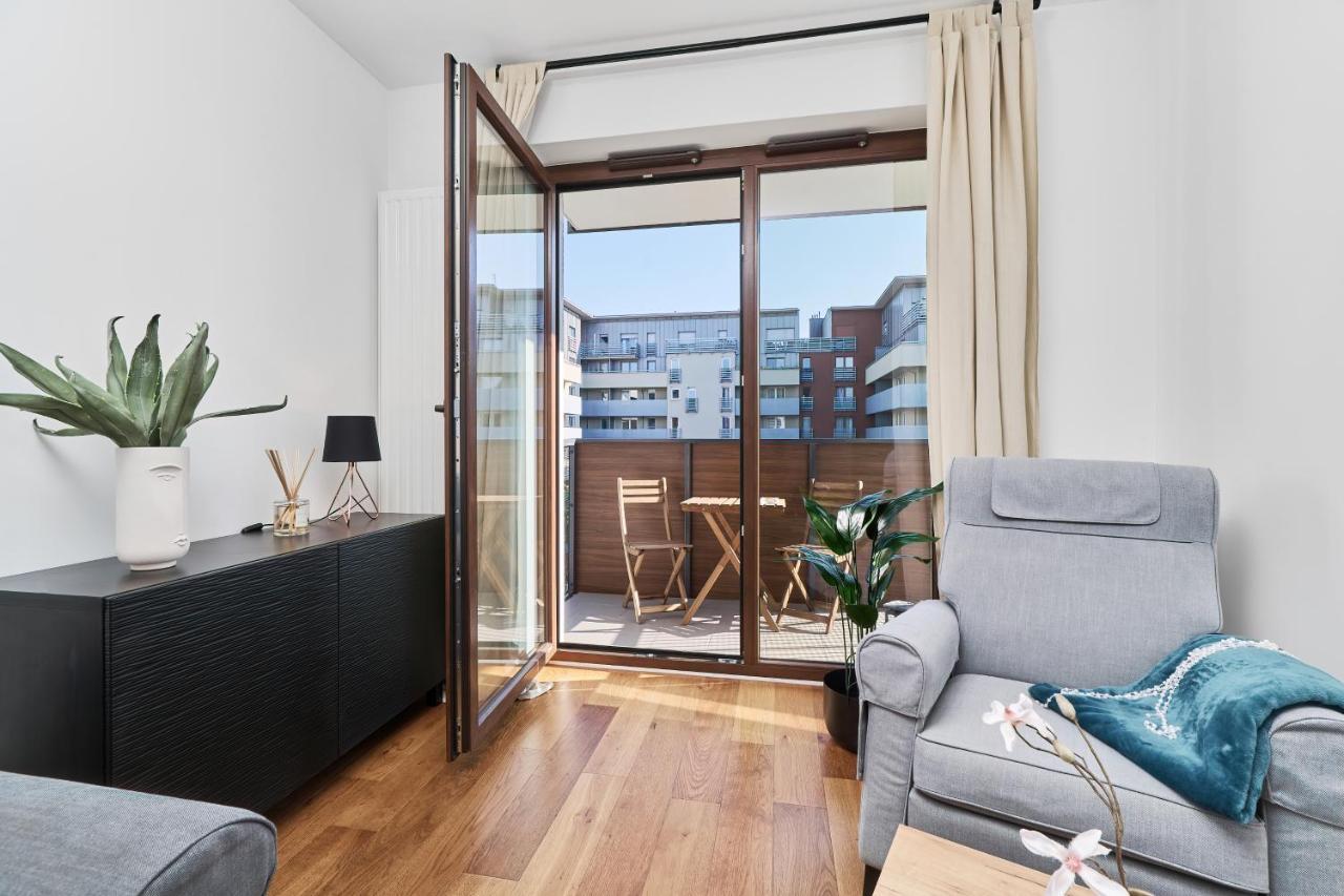 Nowa Teczowa Apartments Promenada Staromiejska By Noclegi Renters Wrocław Kültér fotó